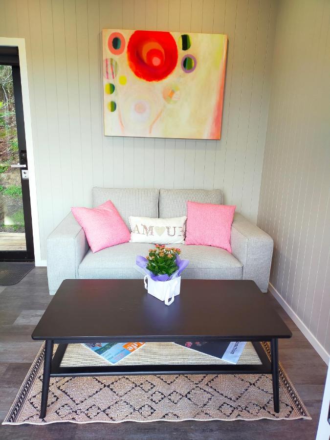 Secluded, Private Rural Retreat Mins From Warkworth -"Avondale" Minihouse Villa Exteriör bild